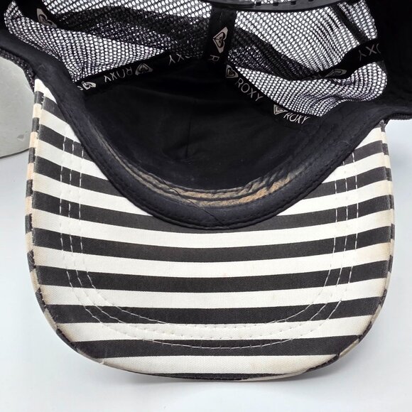 Roxy Womens Black White Floral Trucker Hat Casual Outdoors Lightweight Outdoors - Picture 7 of 8